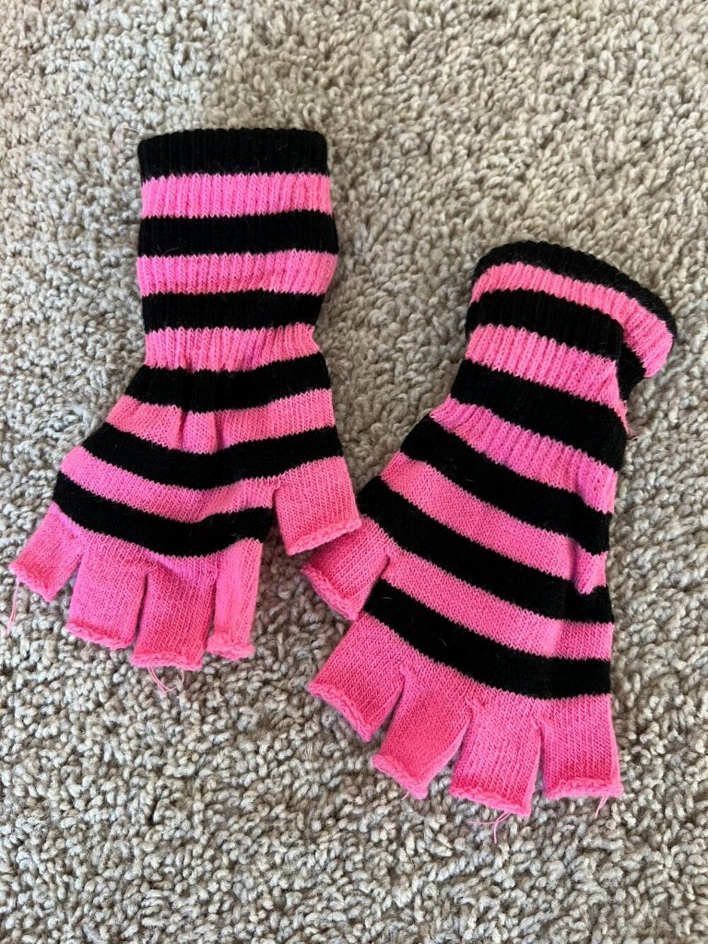 Pink/Black Striped Winter Gloves Thermal Winter Essential Comfort Fleece Lined
